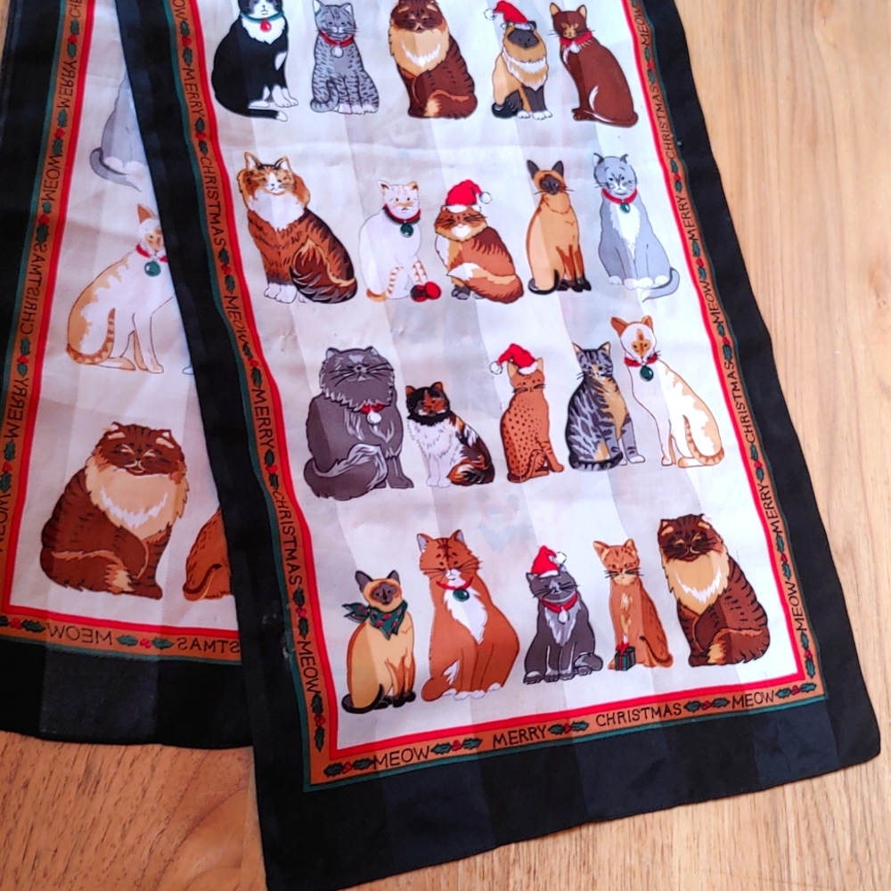 Christmas Cat Kitty Holiday Hat Scarf RN64348 Persian Tabby Meow Tablerunner